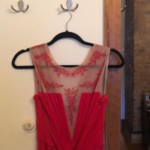 BCBGMAXAZRIA coral dress w/ lace appliqué.